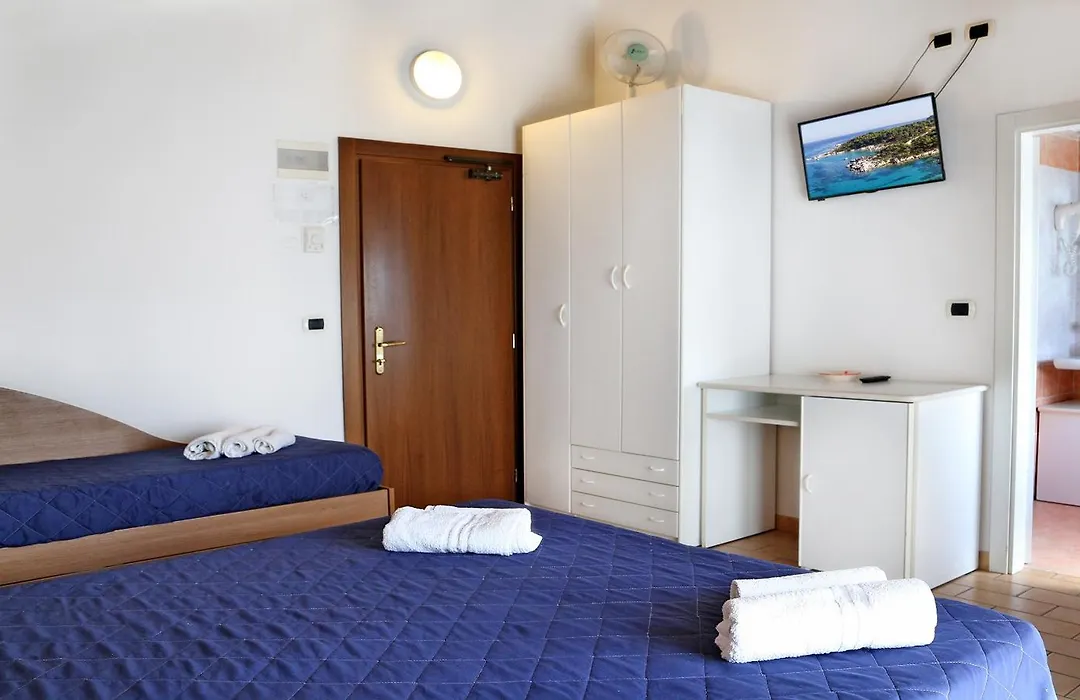 Hotel Edera - in pieno Centro a pochi passi dal Mare-1