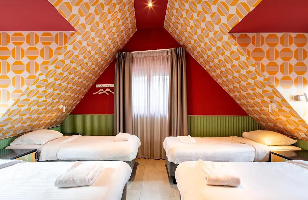 Tourist Inn Hotel Amsterdam-1