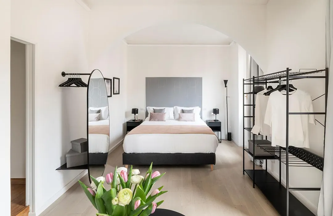 Easylife - Suite in Porta Venezia-1