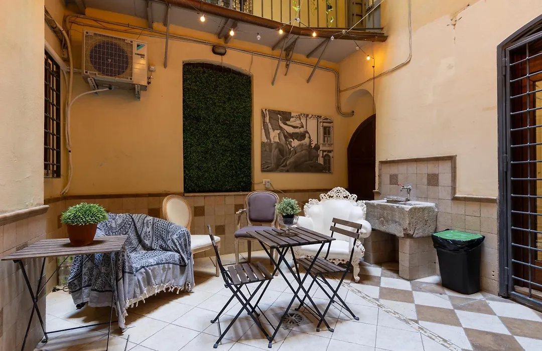 Domus 15 - Guest House-1