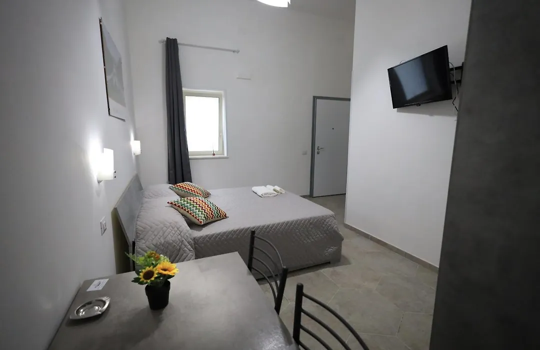 B&B Revolution Bed E Breakfast-1