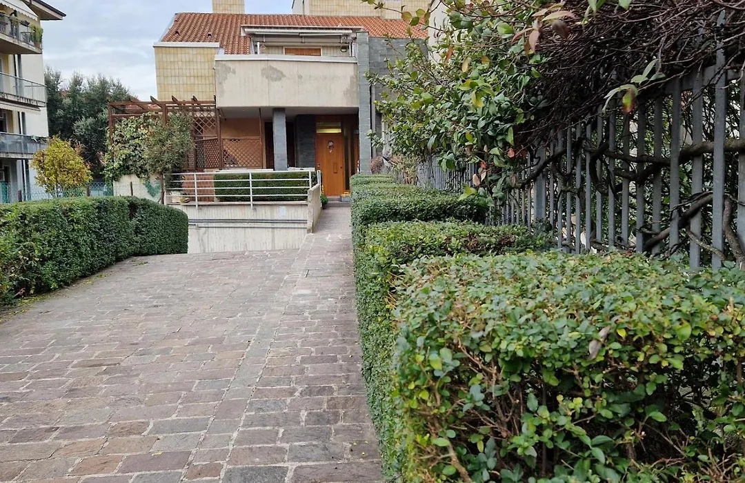 Iris B&B Verona-1