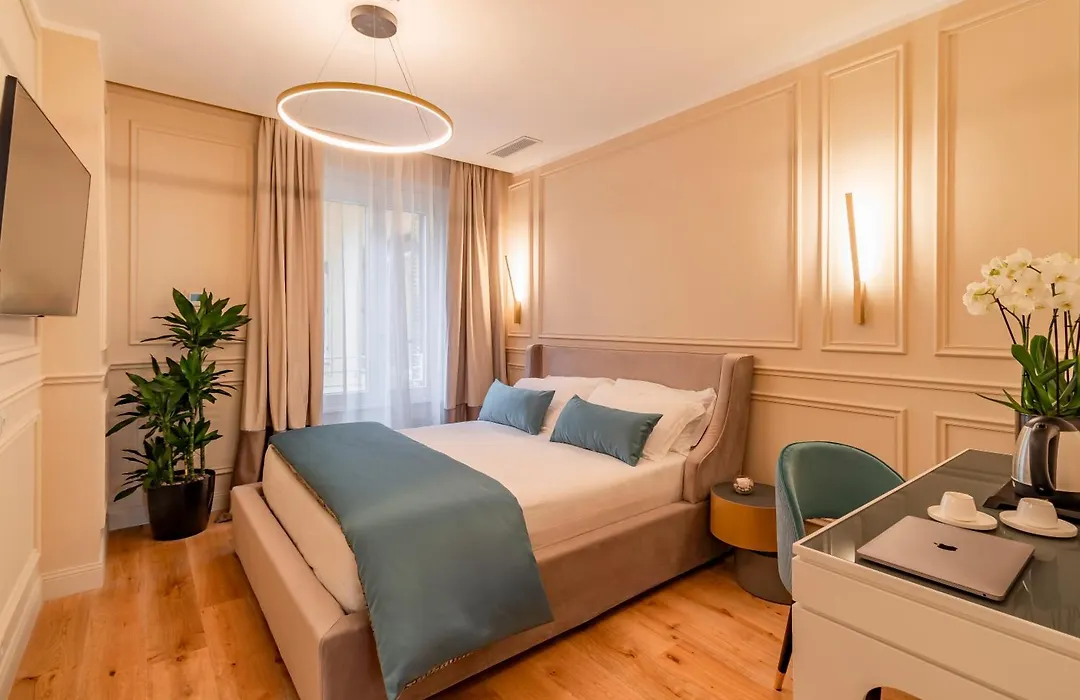 Trevi Imperial Suite 3-1