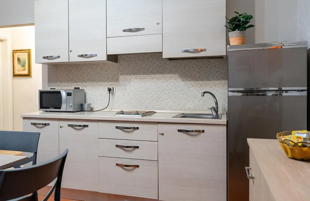 La Rosa Di Firenze B&B-1