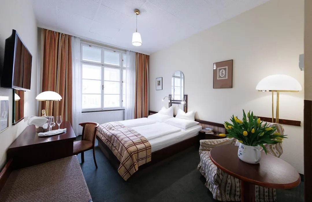 Continental Hotel-Pension-1