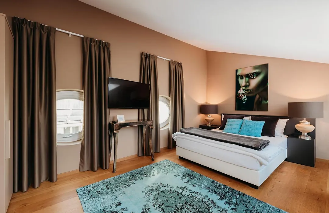 Loft Thaler Rooms-1