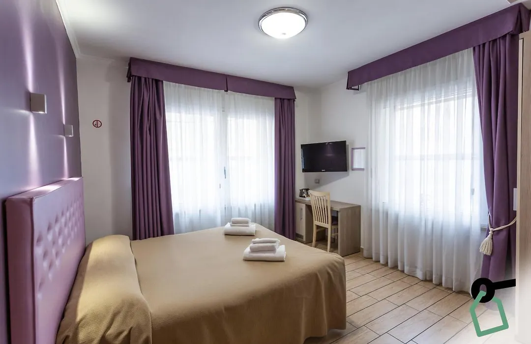 Hotiday Room Collection - Roma Barberini-1