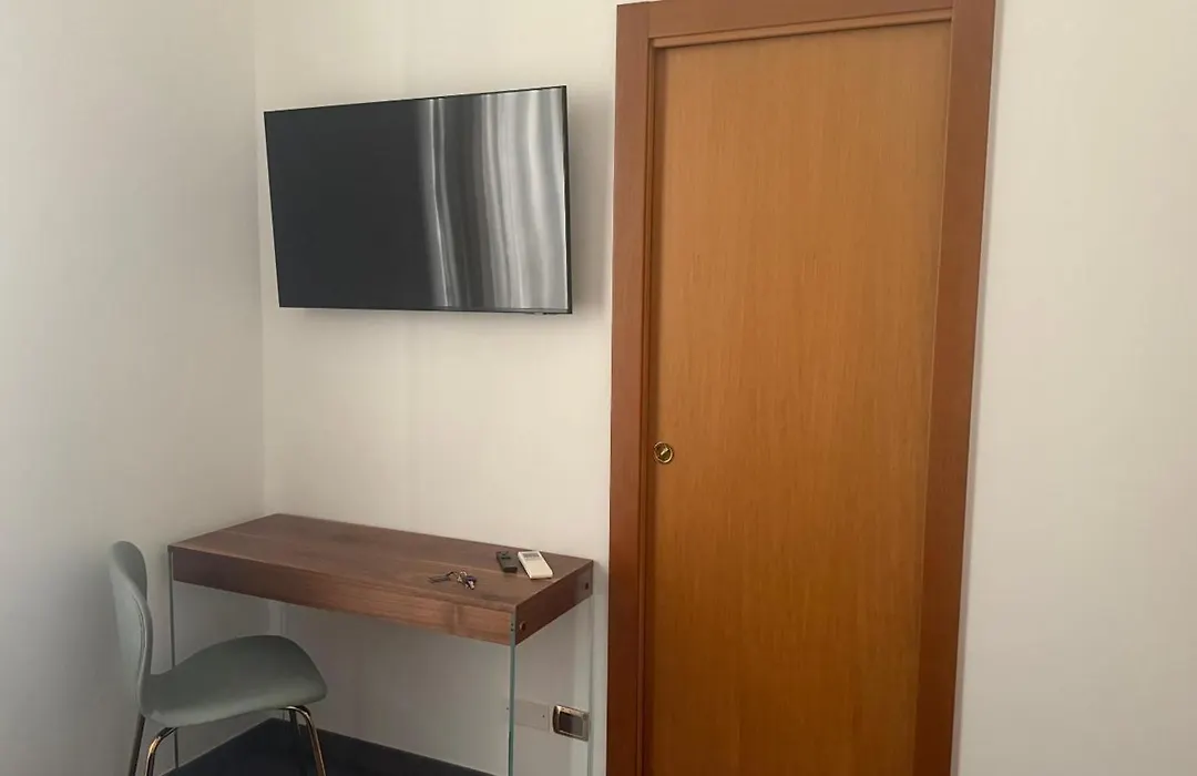 Holiday Guesthouse-1