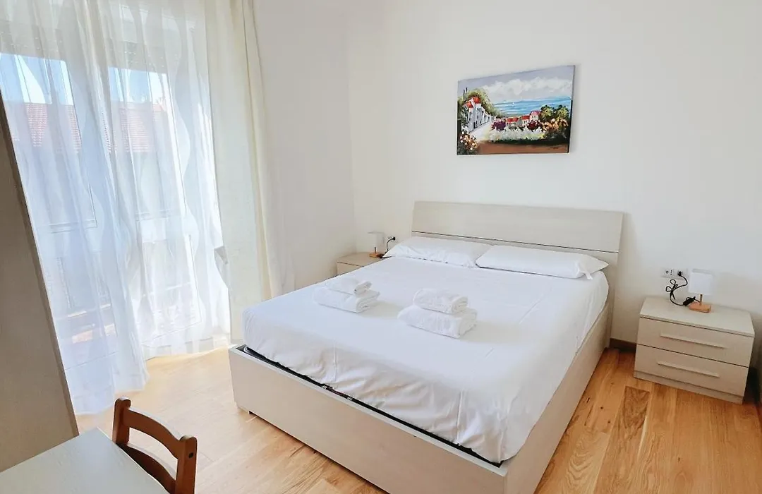 Seveso Milan Central Rooms-1