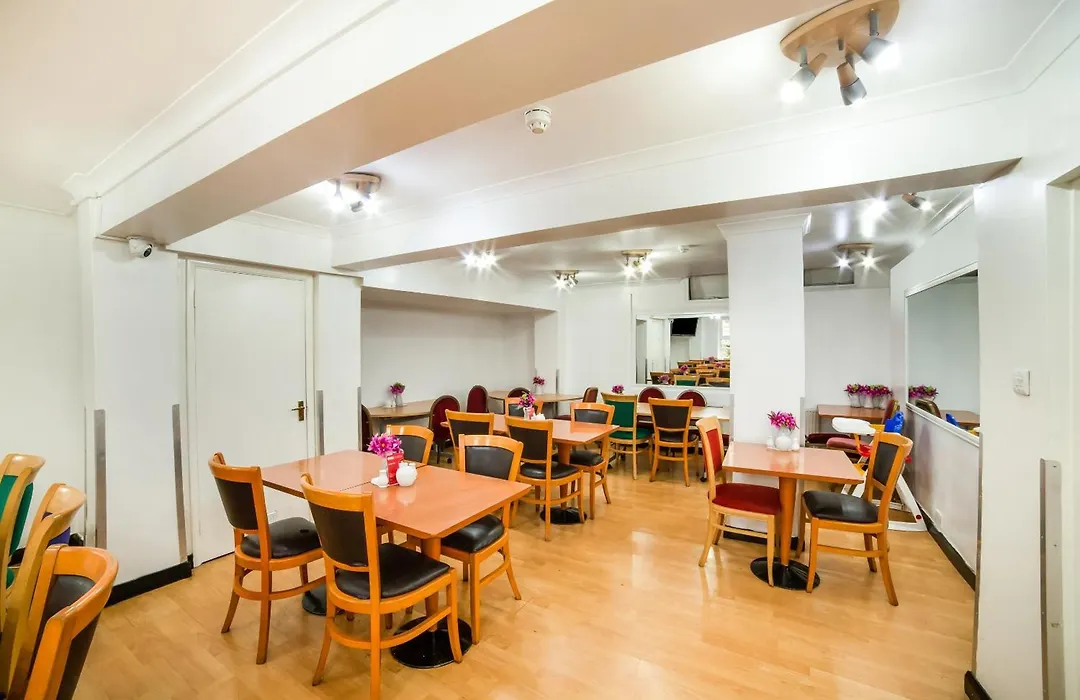 Oyo Townhouse New England, London Victoria-1