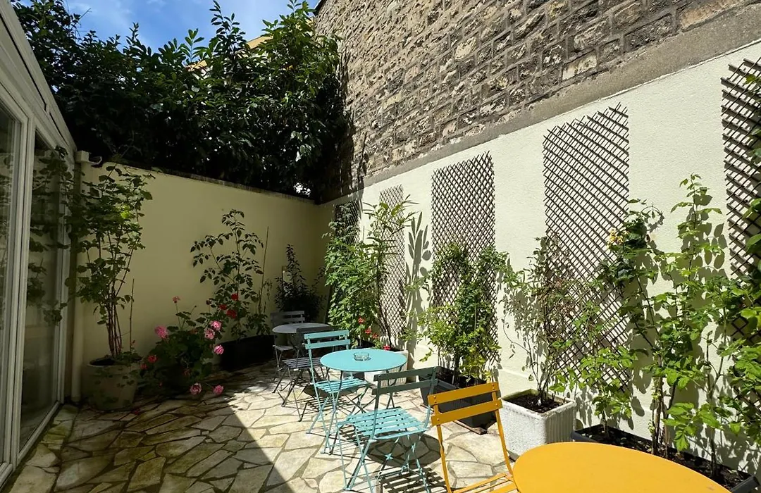 Hotel Lilas Gambetta-1