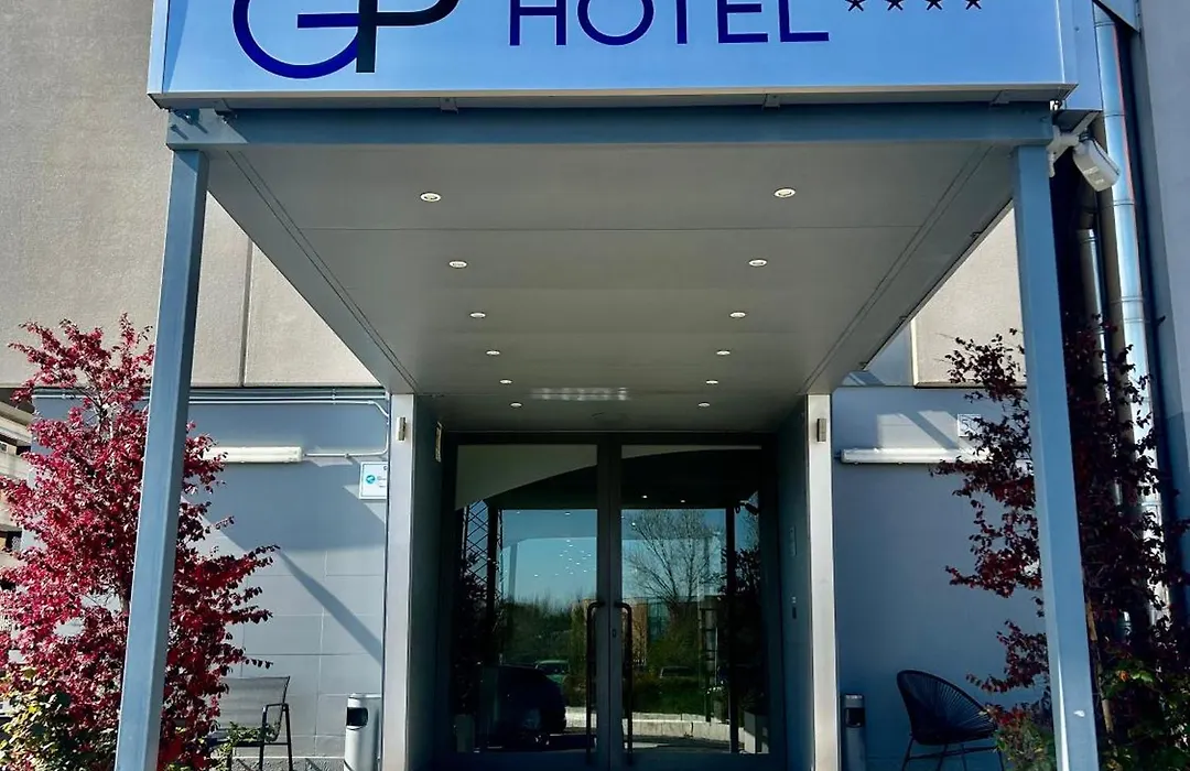 Gp Hotel-1