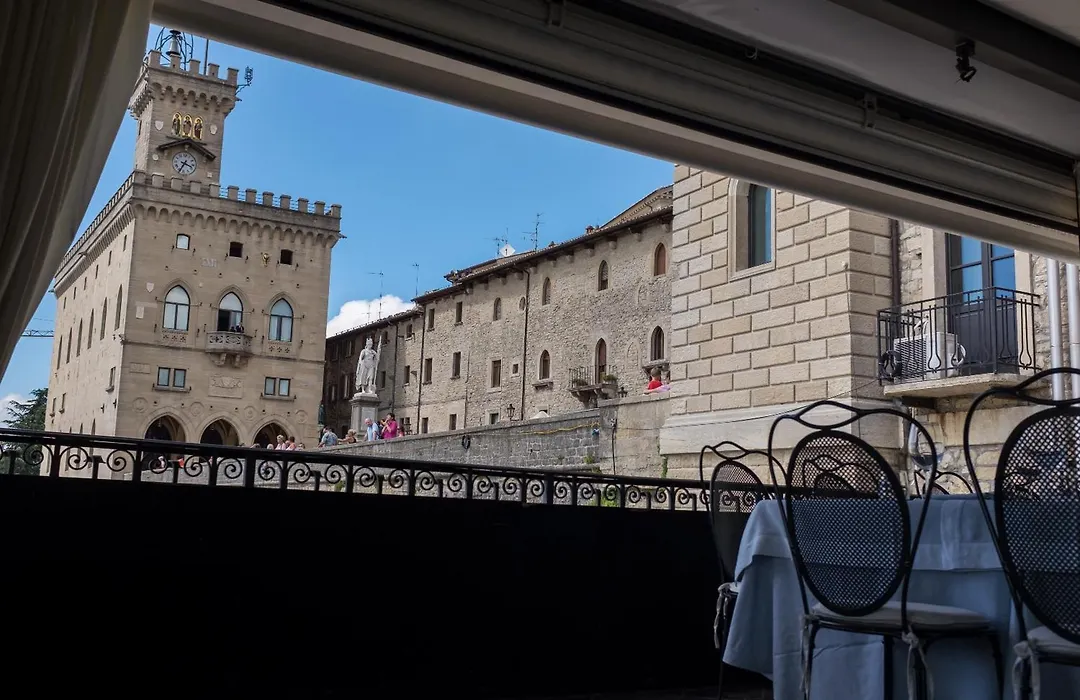 Hotel Titano-1