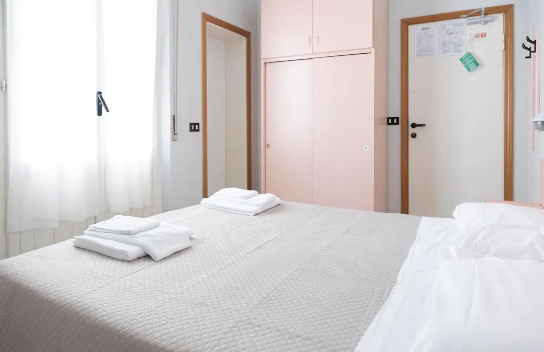 Hotel Laura-1