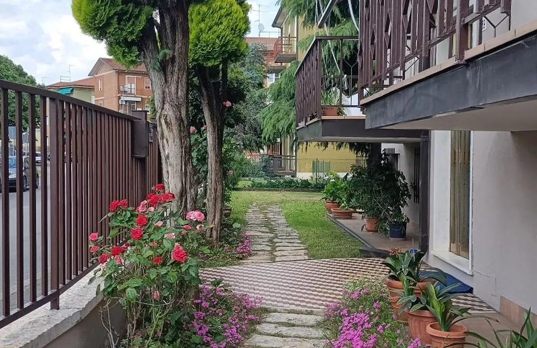 B&B Il Mondo Di Ross-1