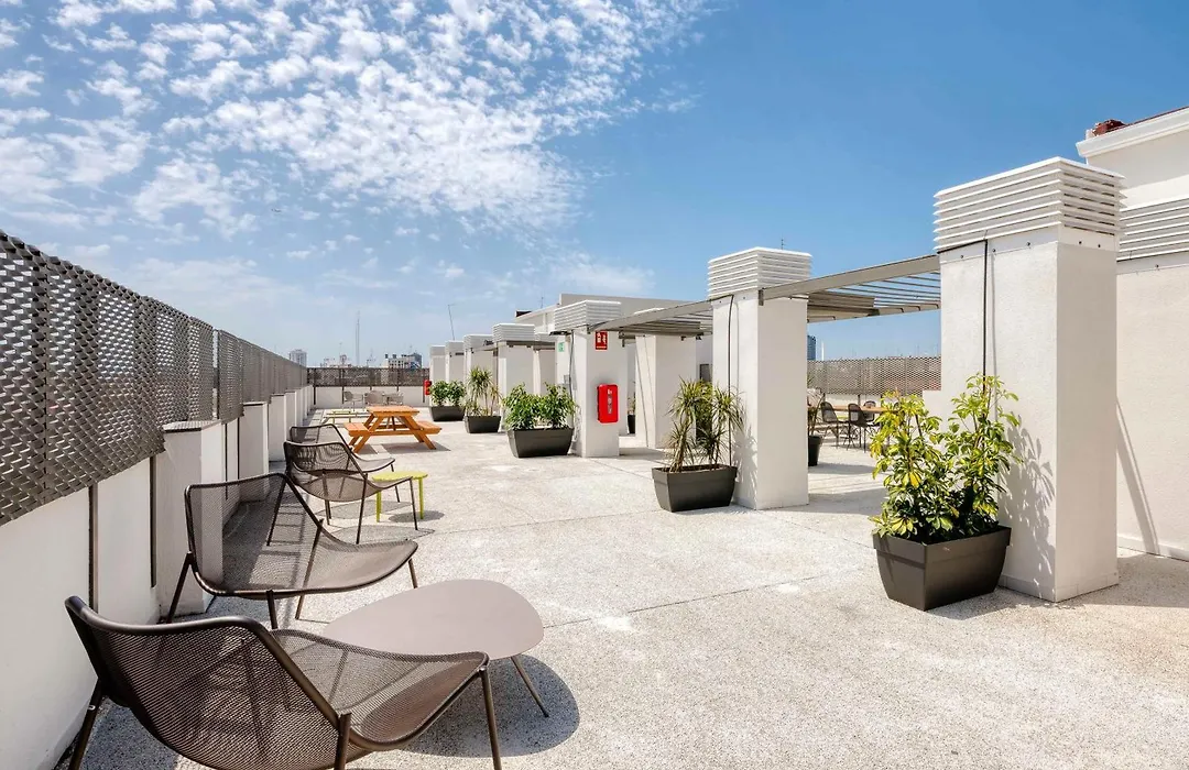 Livensa Living Studios Valencia Marina Real-1