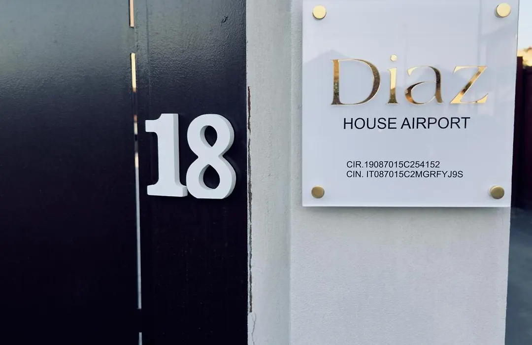 Diaz House Airport-1