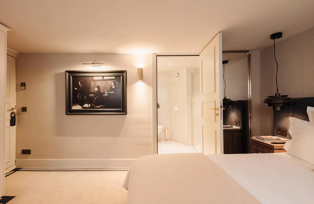 Hotel 717-1