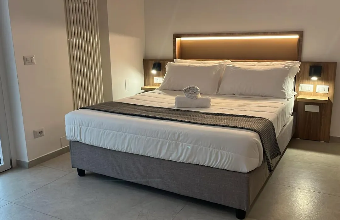 Fazio Rooms Roma-1