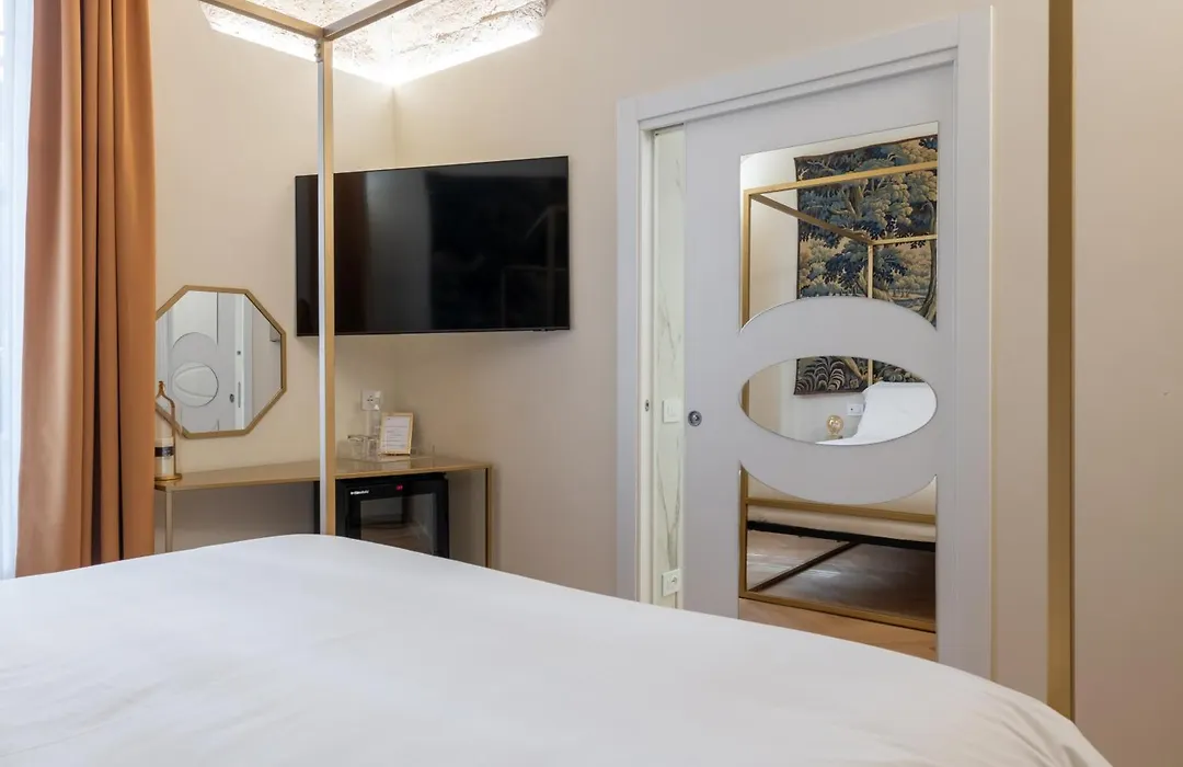 Scipioni 235 Luxury Suite-1