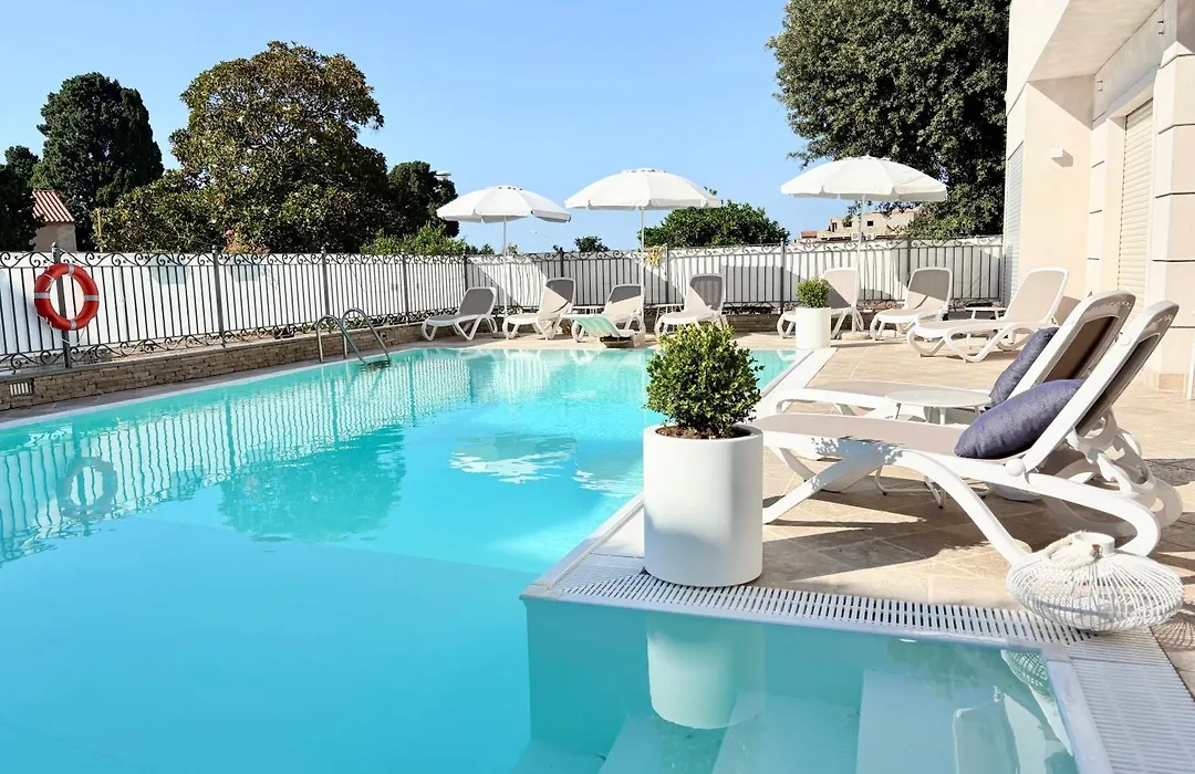 Kairos Tropea Luxury Rooms & Pool-1