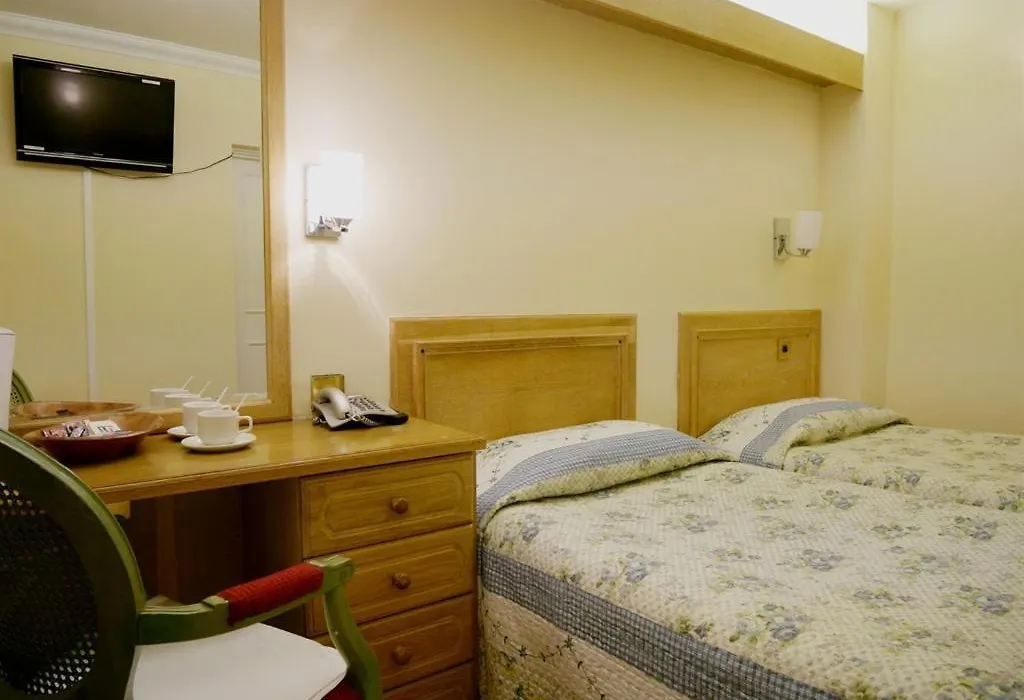 Gresham Hotel-1