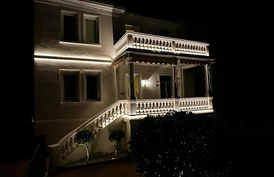 B&B Villa Margherita - Luxury Rooms In Padua-1