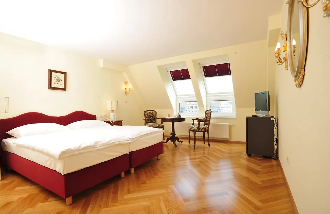Hotel Regina-1