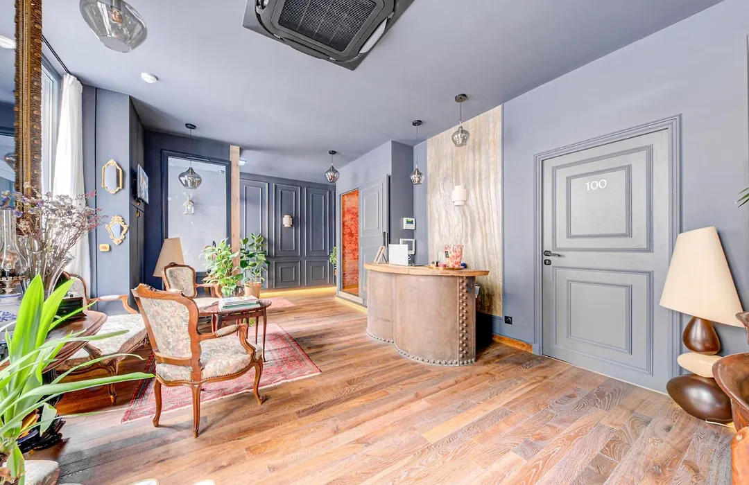 Hotel Maat Batignolles-1