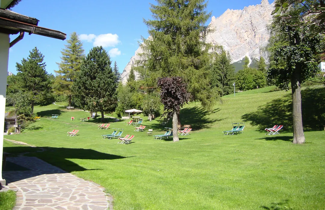 Hotel Menardi-1