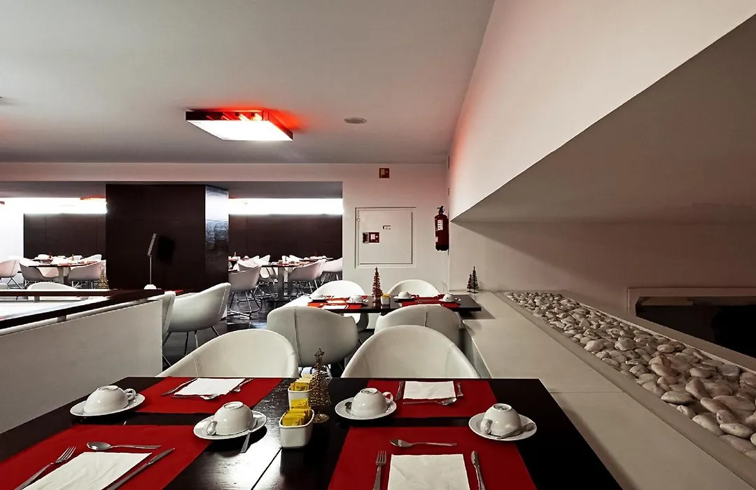 Hotel Jeronimos 8-1