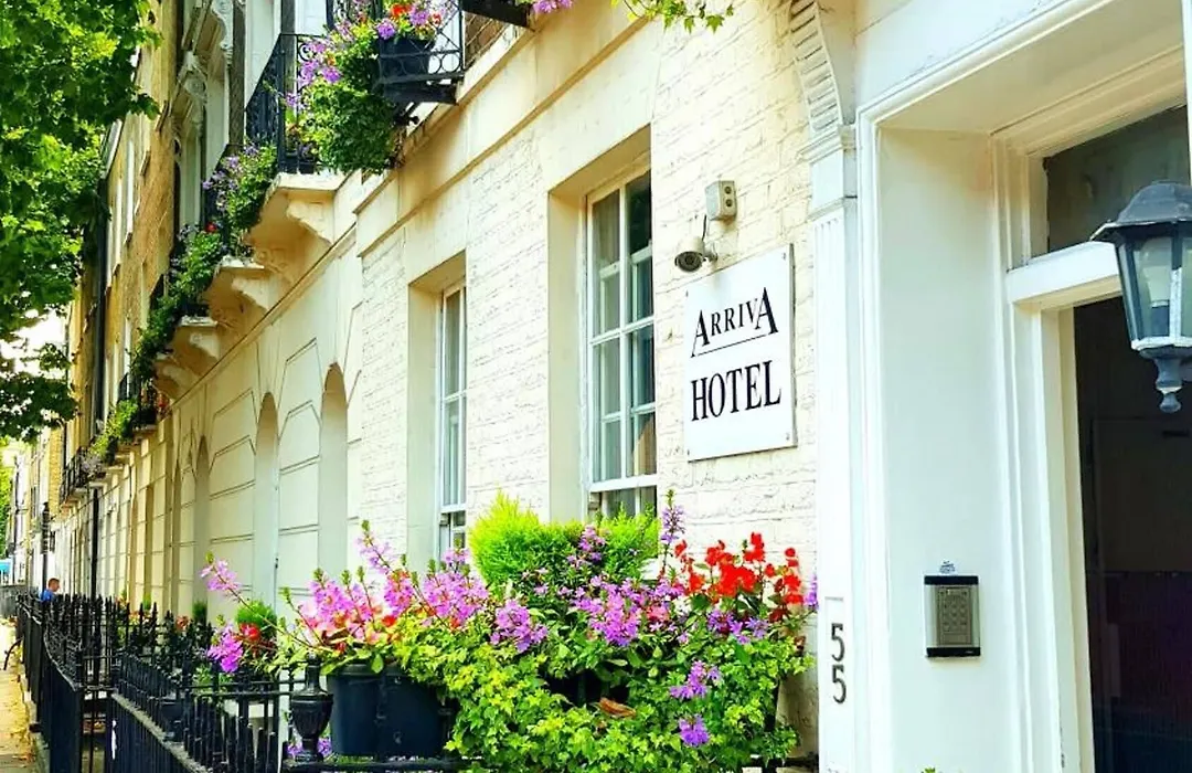 Arriva Hotel-1