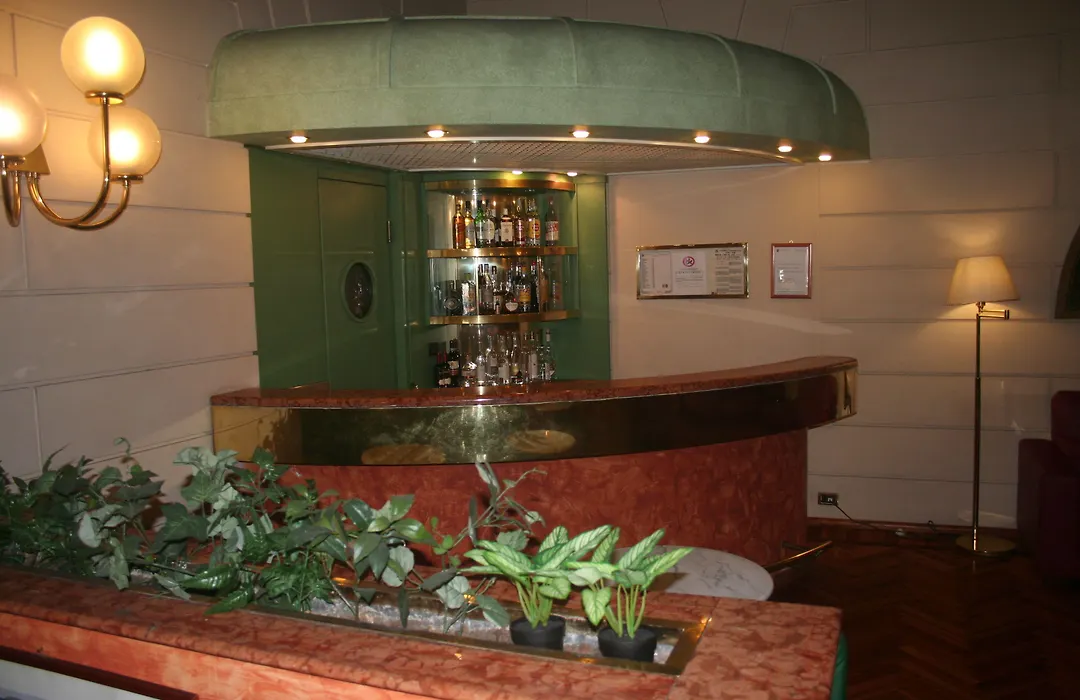 Albert Hotel-1