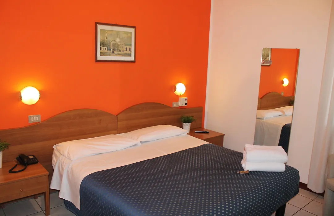 Hotel Catalani E Madrid-1