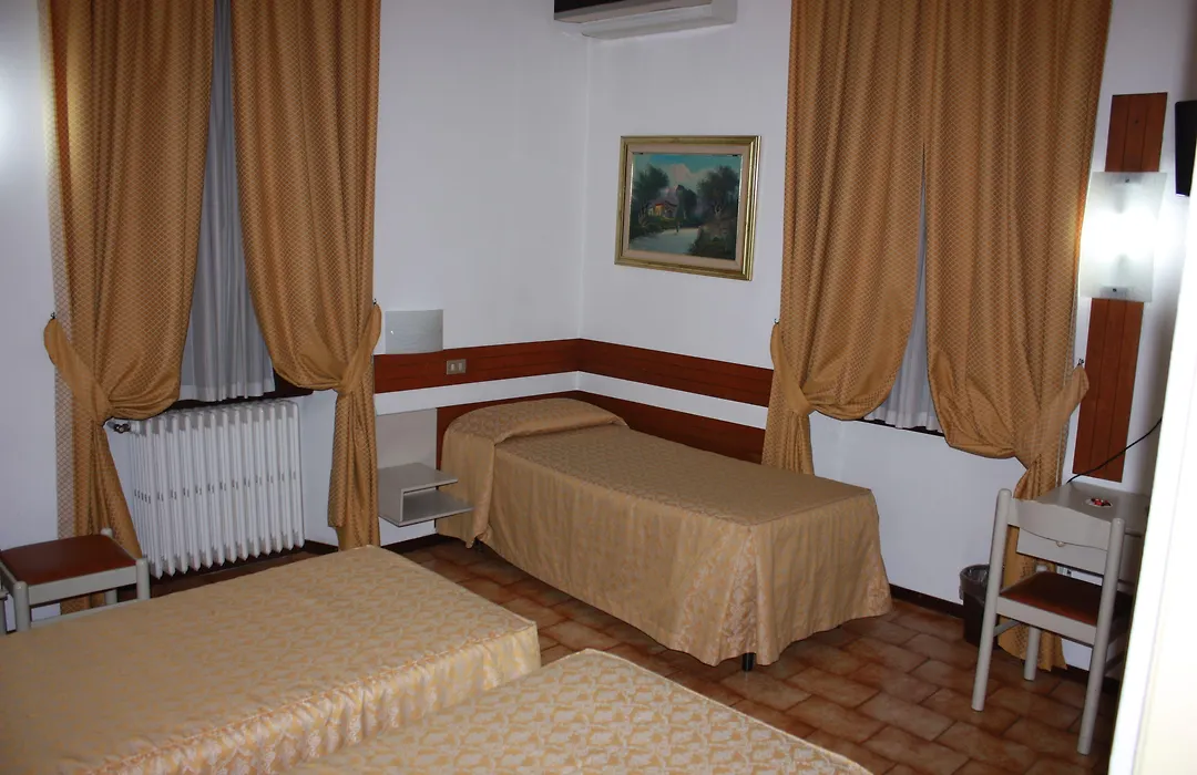 Piccolo Hotel-1
