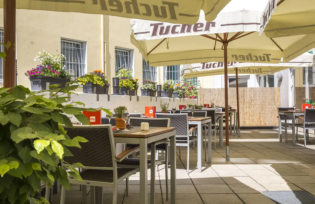Park Inn By Radisson Nuernberg-1