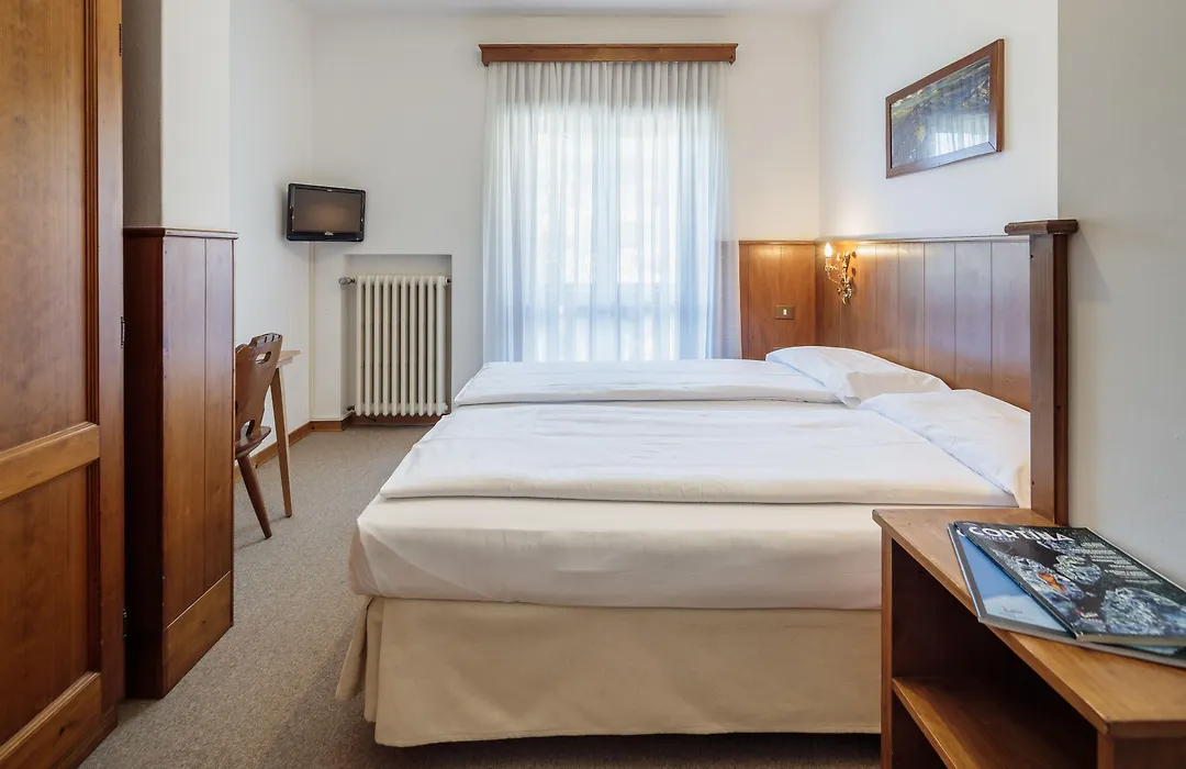 Hotel Al Larin-1