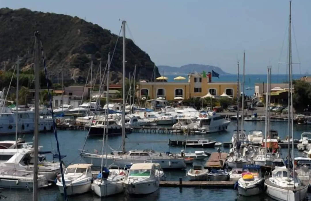 Hotel La Tonnara-1