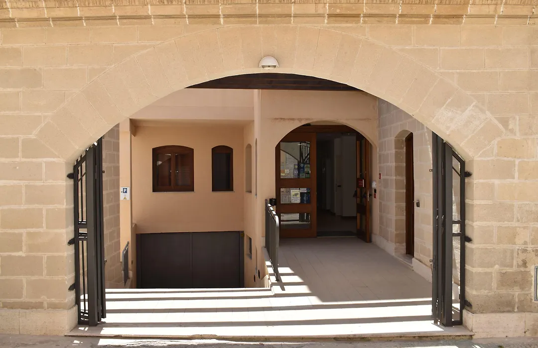 Hotel Il Portico-1