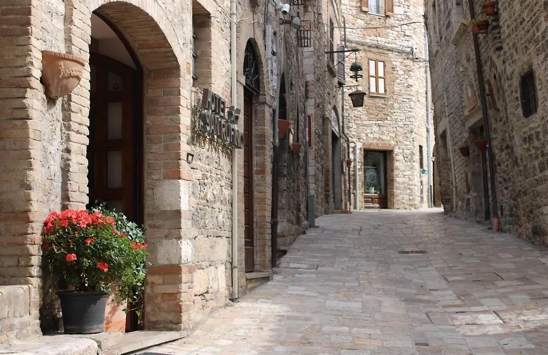 Hotel San Rufino-1