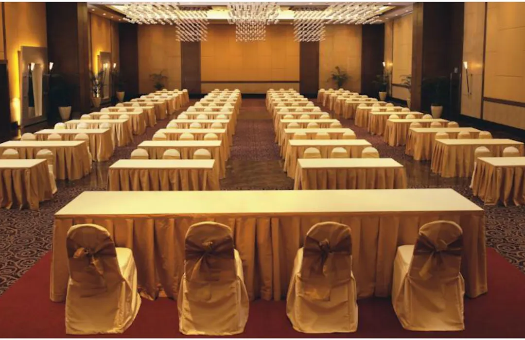 The Retreat Hotel & Convention Centre-1