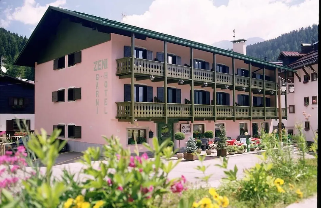 Hotel Zeni-1