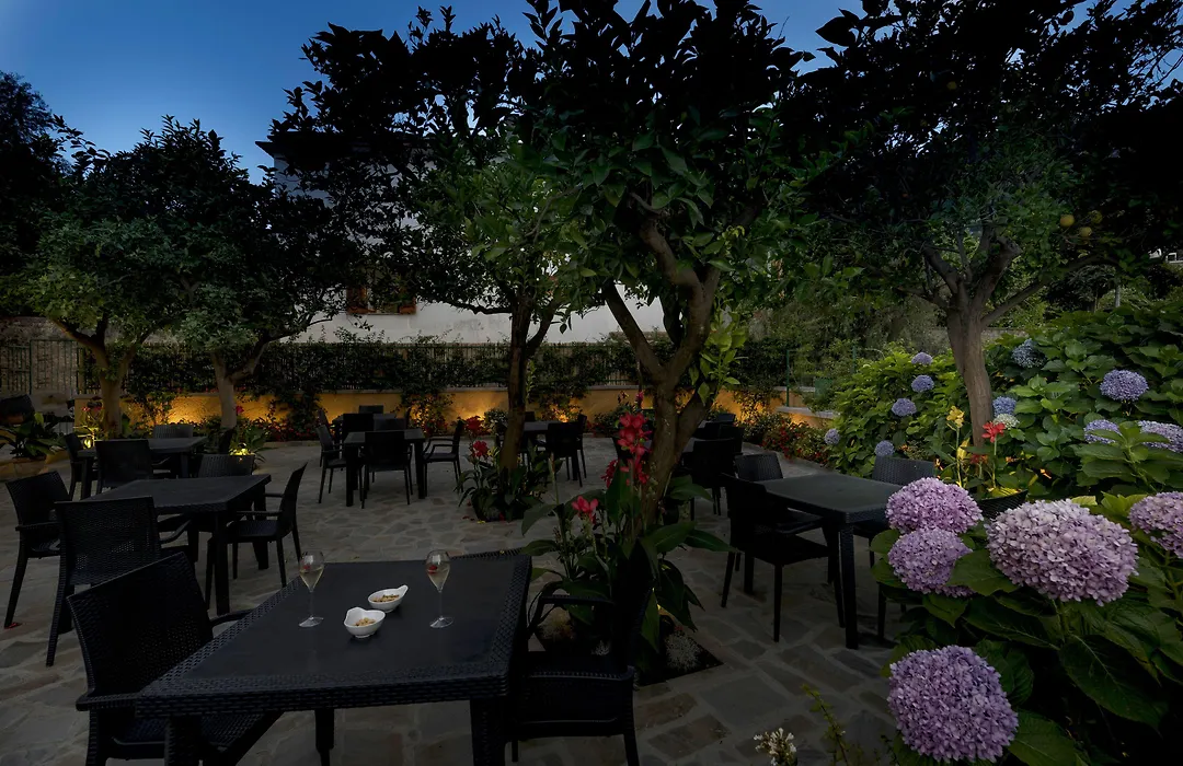 Hotel Leone-1