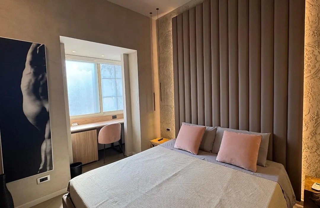 Tropicana Room-1