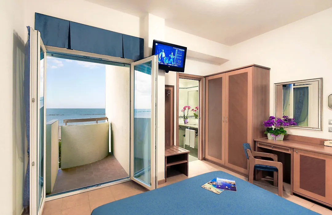 Hotel Colorado Cesenatico-1