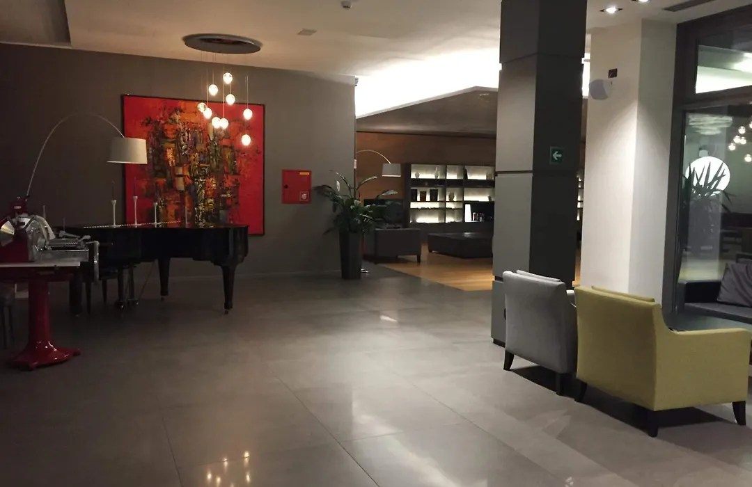 Link124 Hotel-1