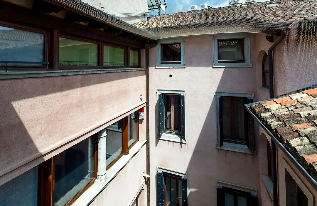 Mercatovecchio Luxury Suites-1