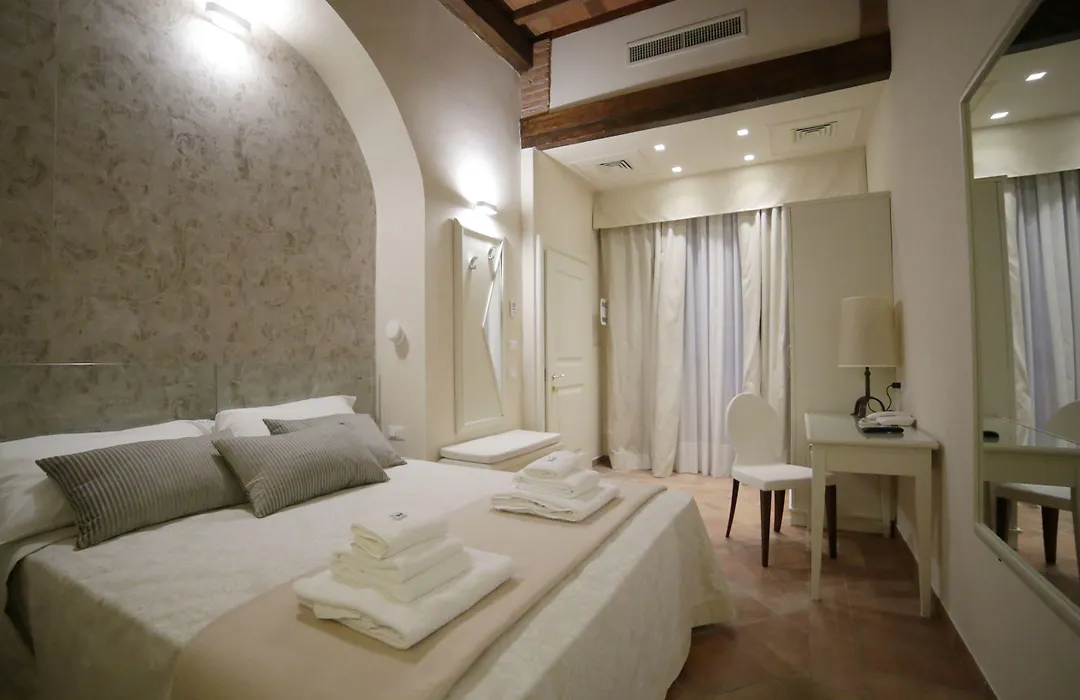 Hotel Renaissance-1