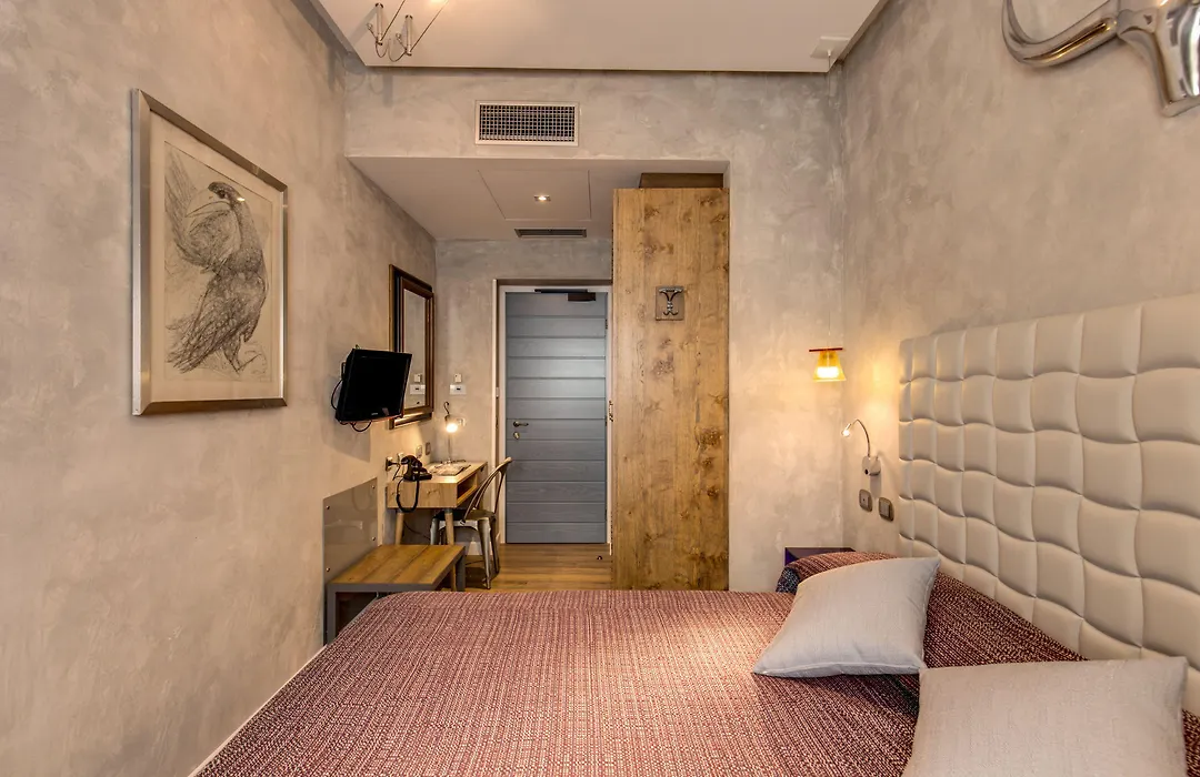 Parlamento Boutique Hotel-1