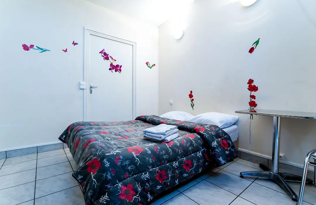 Hotel Des Andelys-1